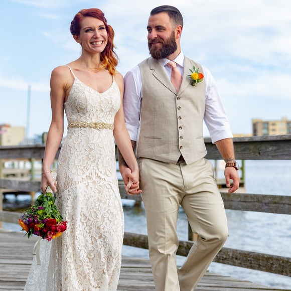 Meet your Posher, Pamela - Picture 2 of 7